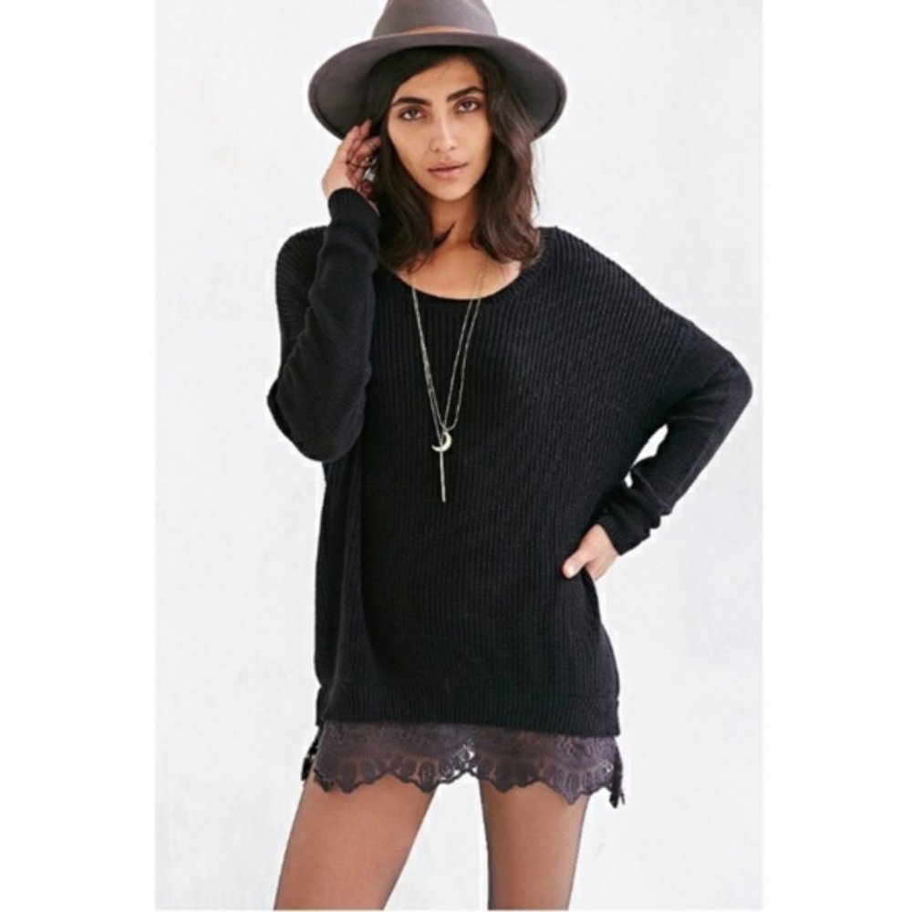 UO Pins & Needles Oversized Black Crochet Knit Sweater Grey Lace Trim Hem